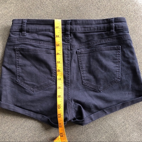 H&M stretch denim high-waisted shorts - Picture 7 of 7